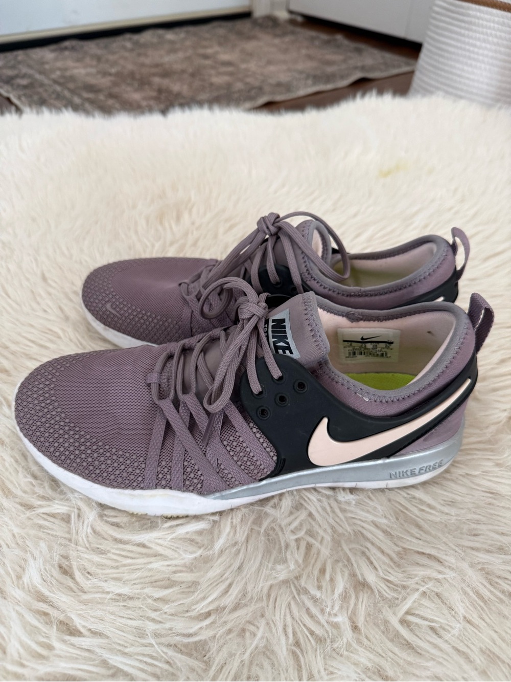 Nike Women's Mauve Athletic Running Sneakers with Pink Swoosh